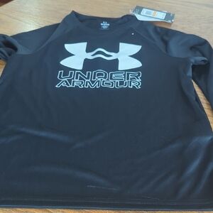 Under Armour Black Long Sleeve Tee